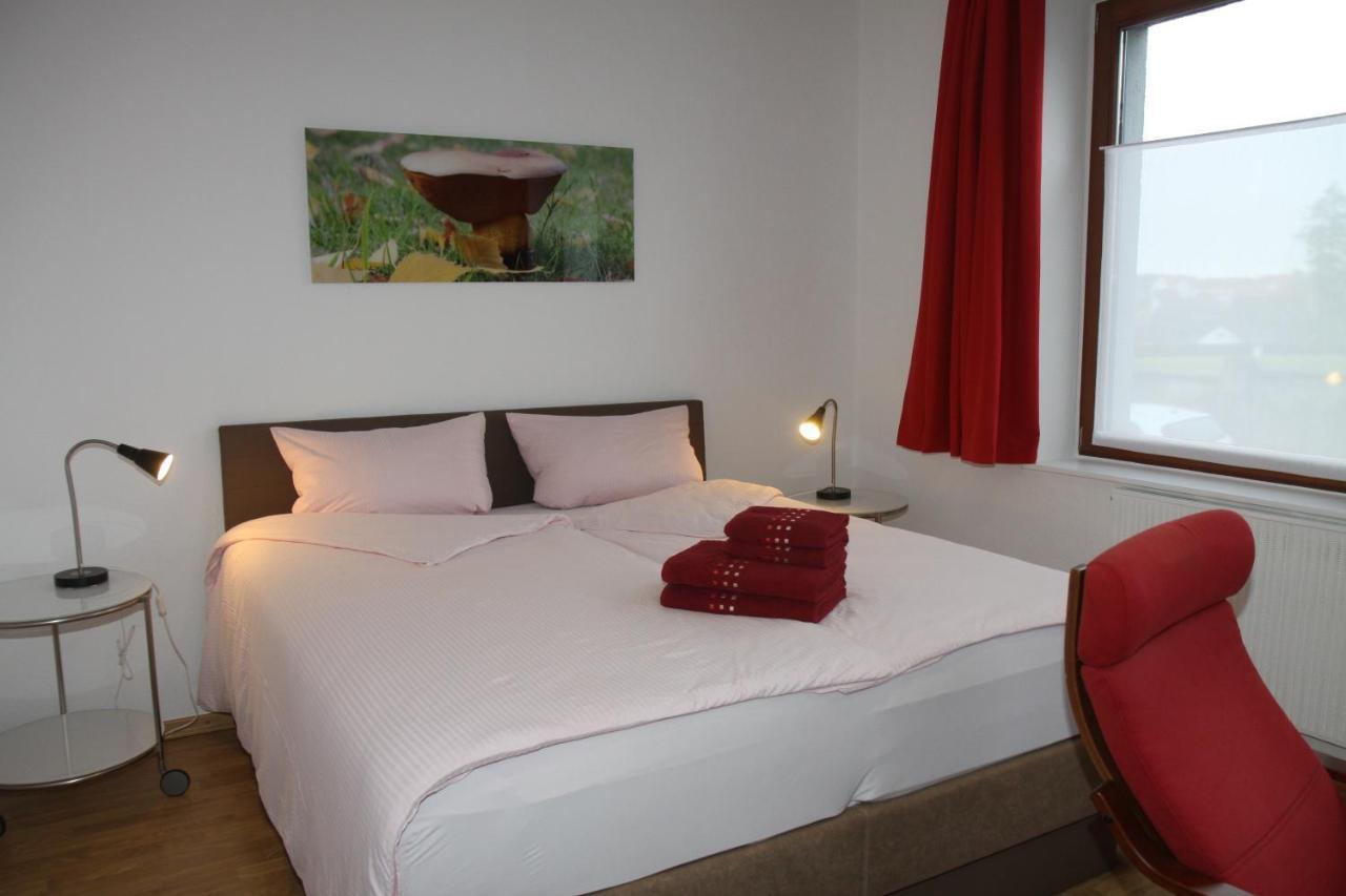Famos Schlafen Hotel Warburg Buitenkant foto