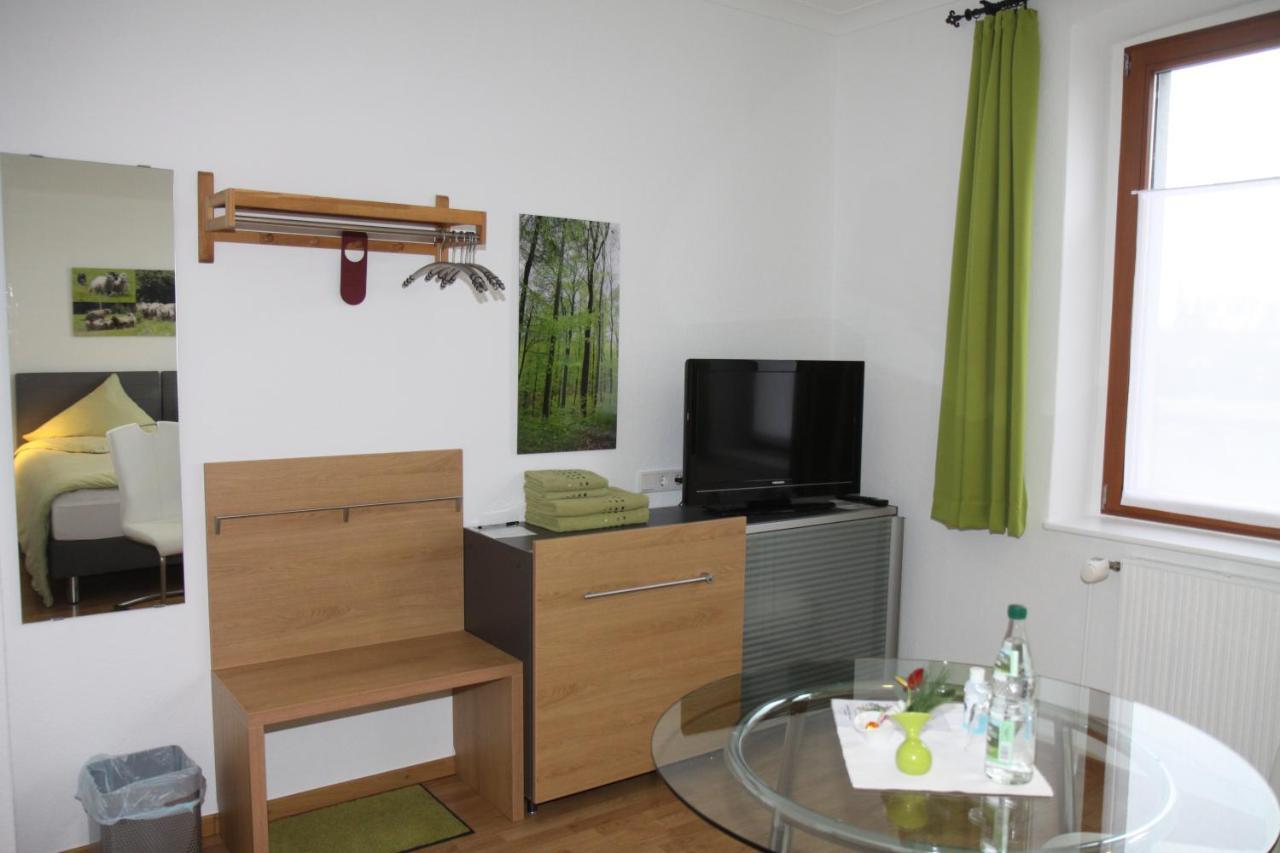 Famos Schlafen Hotel Warburg Buitenkant foto