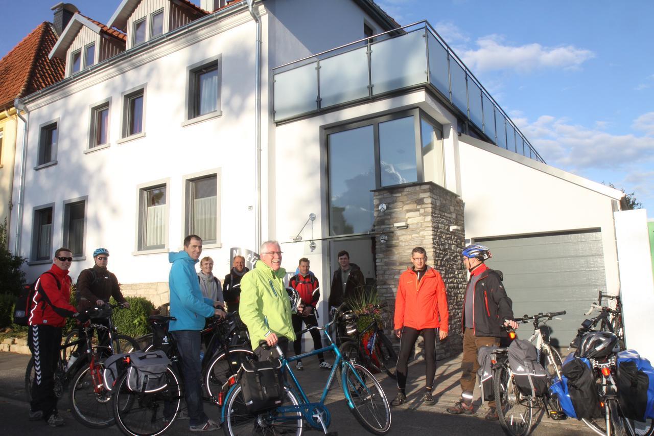 Famos Schlafen Hotel Warburg Buitenkant foto